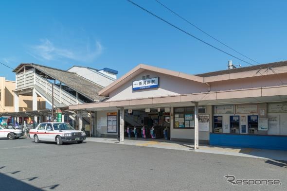 新河岸駅の旧駅舎。