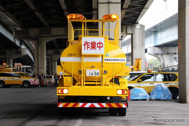 塩水散布車