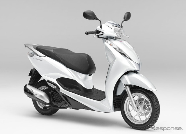 ホンダ リード125(パールメタロイドホワイト)