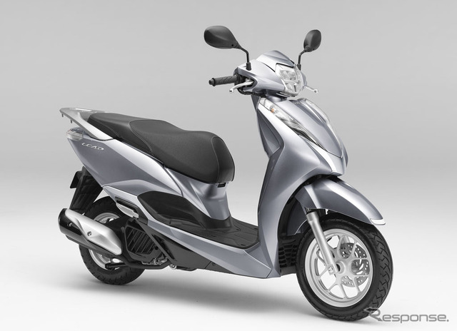 ホンダ リード125(ランベントシルバーメタリック)