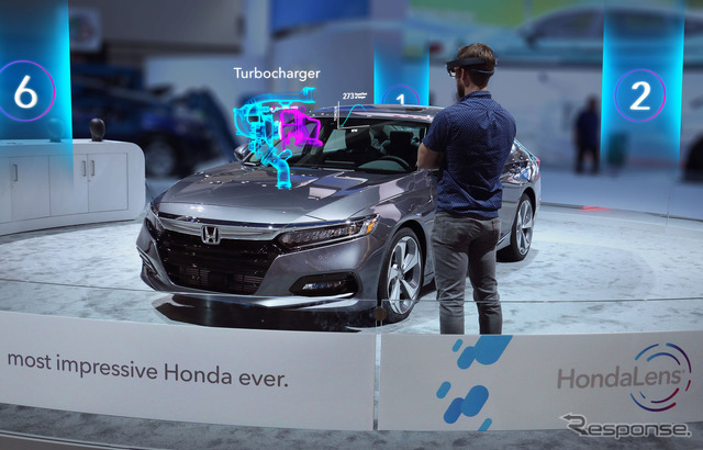 ホンダブースに導入され「HondaLens」（ロサンゼルスモーターショー2017）