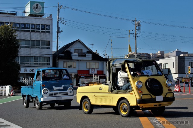 バモスホンダ（前）とT360（後）