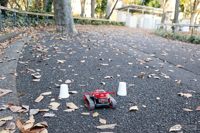 ハピネット『R/C 高速クローラー ワイルドホイール』