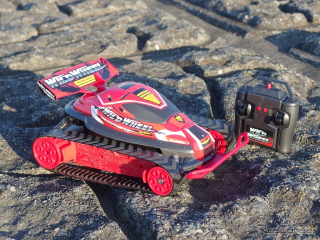 ハピネット『R/C 高速クローラー ワイルドホイール』