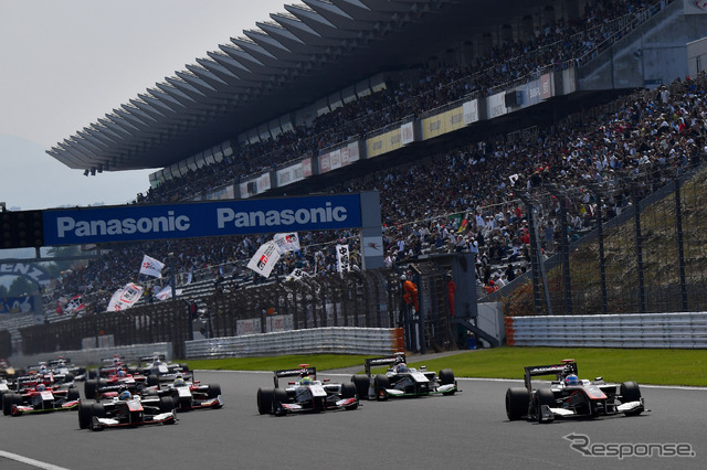 夏の富士戦はシリーズ折り返しの第4戦という位置付けに(写真は2017年=当時第3戦)。