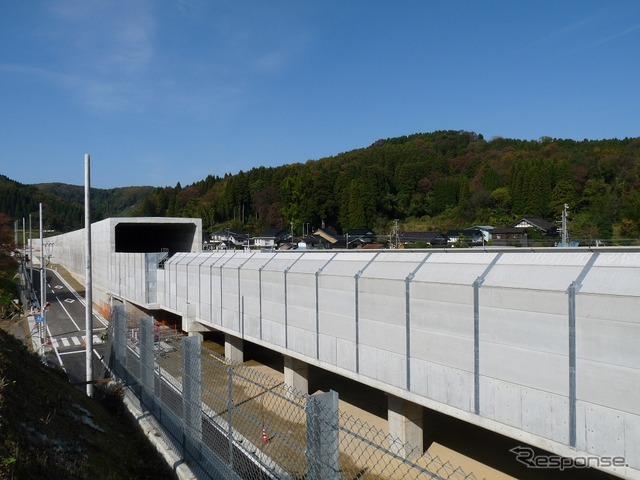 富山～金沢間にある北陸新幹線のトンネル（写真は開業前）。