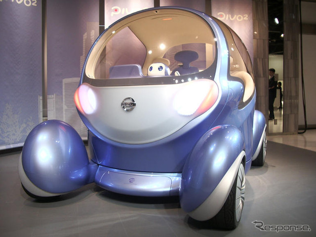【東京モーターショー07】日産 ピボ2 …動物のしぐさやたたずまいがモチーフ