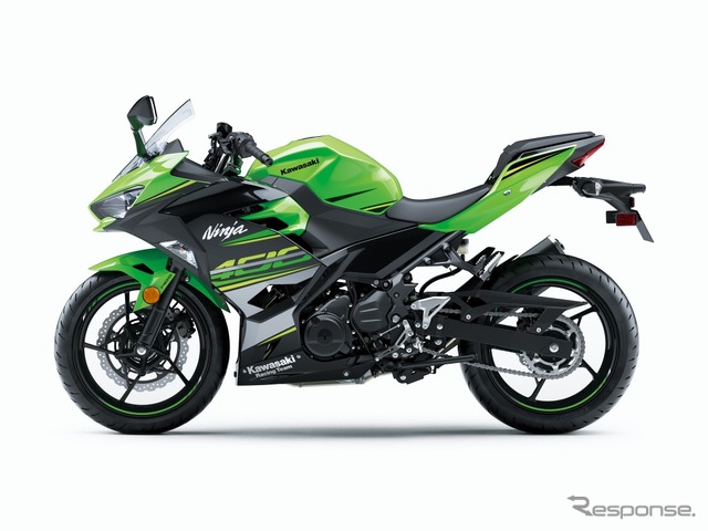 カワサキ Ninja 400 KRTエディション