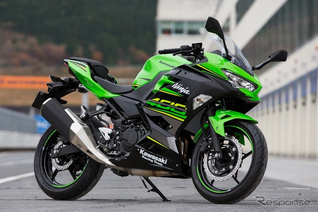 カワサキ Ninja400