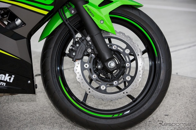 カワサキ Ninja400