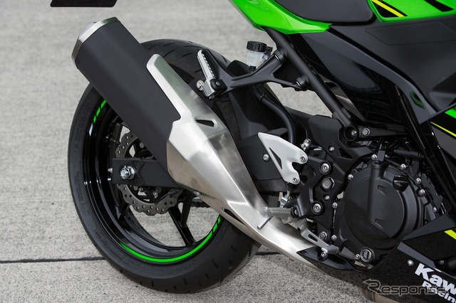 カワサキ Ninja400