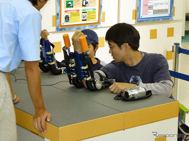 ロボットワールド07…多種多様なロボットで楽しむ！