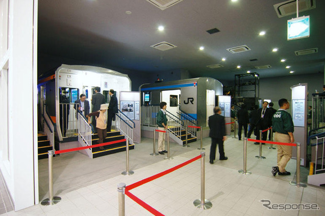 「鉄道博物館」が開館…実物車両など豊富な展示