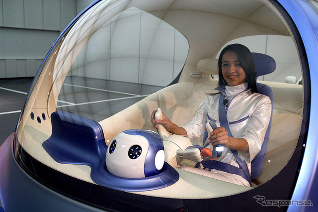 【東京モーターショー07】日産 ピボ2…ロボッティック・インターフェイス