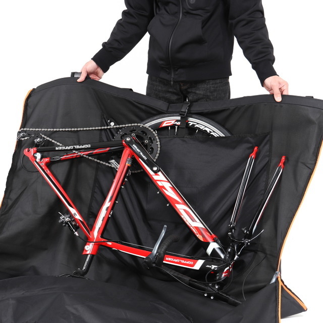 自転車をクルマの後部座席に積み込める輪行バッグ「セダンモ車載」発売