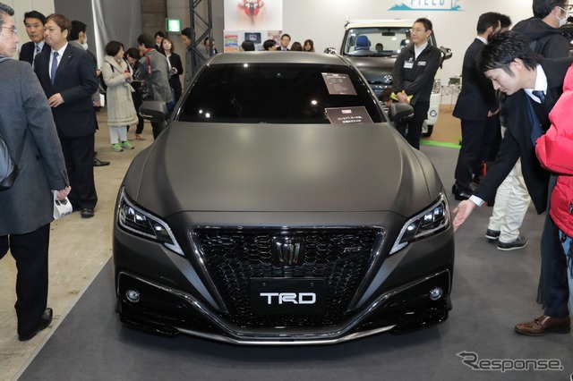 これが次期 クラウン のカスタマイズだ! トヨタ クラウン 15代目…東京オートサロン2018詳細画像