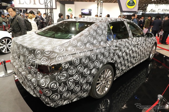 これが次期 クラウン のカスタマイズだ! トヨタ クラウン 15代目…東京オートサロン2018詳細画像