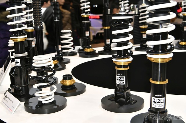 HKSブース(東京オートサロン2018)