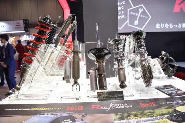 KYBブース(東京オートサロン2018)