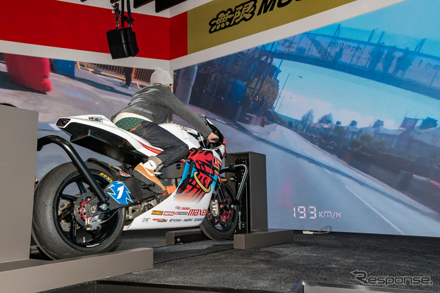 無限ブース(東京オートサロン2018)