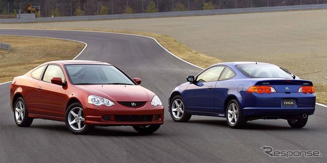 2002年モデルのアキュラRSX（日本名：ホンダ・インテグラ）のタイプS