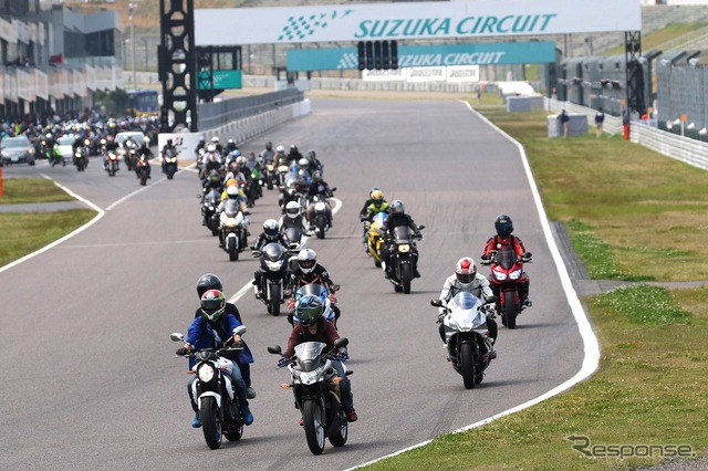 サーキットクルージング