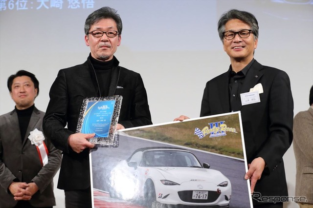 マツダカップ授与式（東京オートサロン2018）