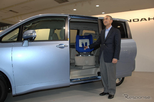 トヨタ ヴォクシー/ノア、使い勝手部門トップ… 日経新製品ウオッチャー
