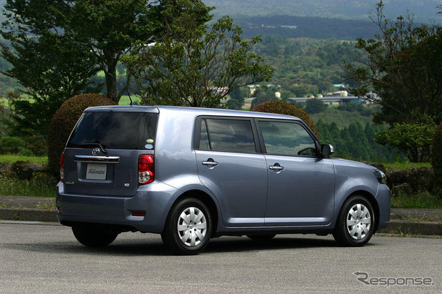 【トヨタ カローラルミオン 発表】異彩を放つ箱型スタイル