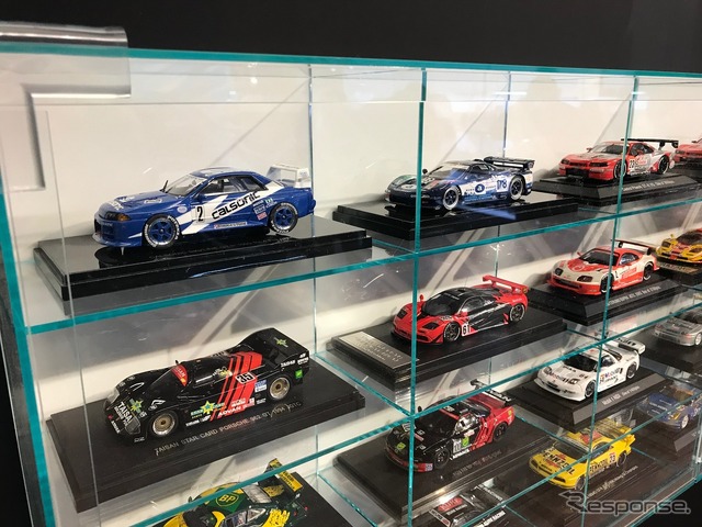 新宿のど真ん中、伊勢丹の店内でSUPER GTの魅力や歴史を紹介するのにEBBRO社のミニカーが大活躍。会場で購入することもできる。最終日22日は18時まで!!伊勢丹新宿店でSUPER GT展とtomica展同時開催!