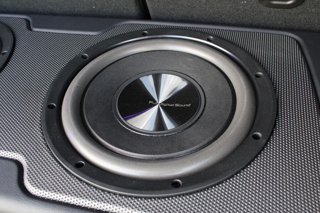 car audio newcomer! U-23 マツダ アクセラ(オーナー:西川拓実さん) by Warps 前編