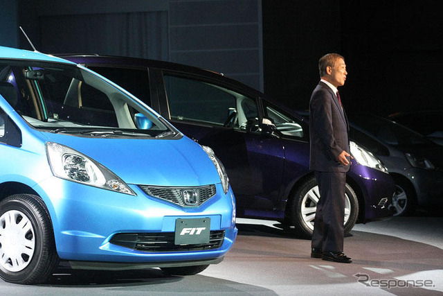 【株価】幅広い銘柄に売り、自動車株は全面安
