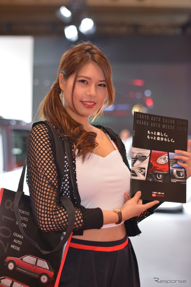 ダイハツ工業コンパニオン(東京オートサロン2018)