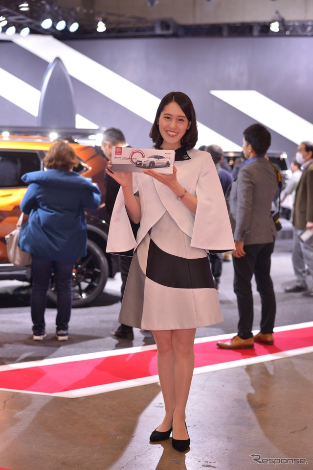 日産コンパニオン(東京オートサロン2018)