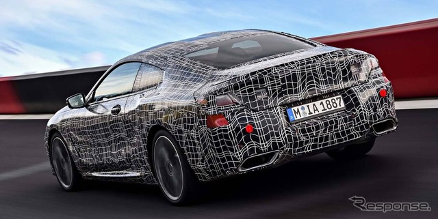 BMW8シリーズ・クーペ新型の開発プロトタイプ