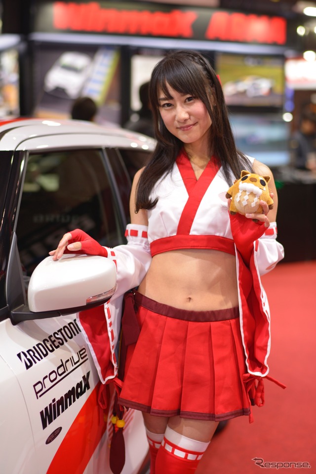 Luscoコンパニオン(東京オートサロン2018)