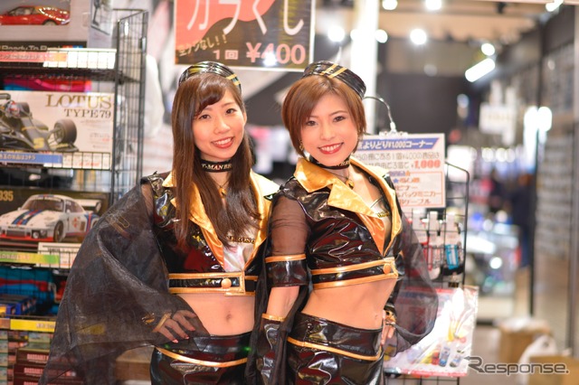 TMANBROSOILコンパニオン(東京オートサロン2018)