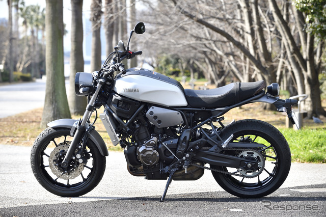 ヤマハ XSR700