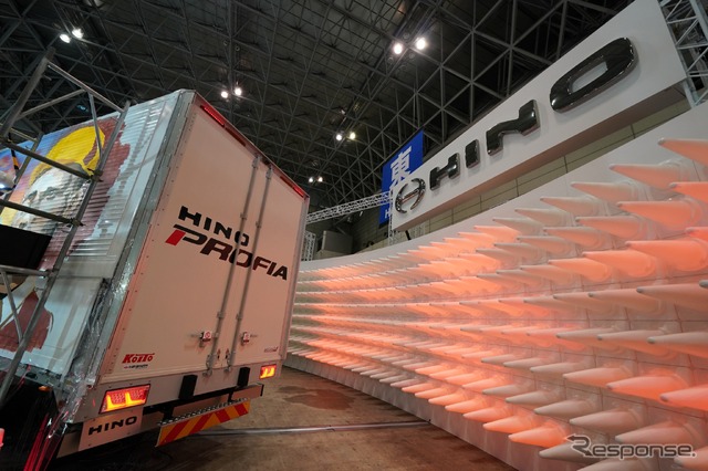 日野自動車(東京オートサロン2018)