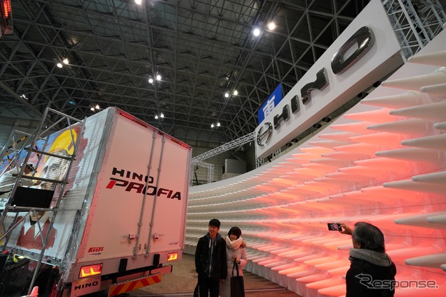 日野自動車(東京オートサロン2018)