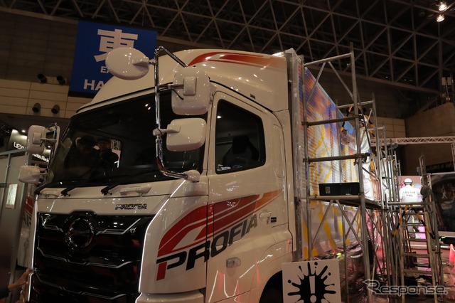 日野自動車(東京オートサロン2018)