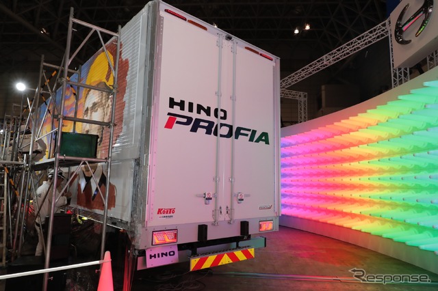 日野自動車(東京オートサロン2018)