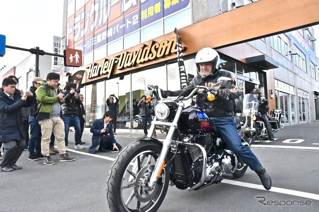 ハーレーダビッドソン認定レンタルバイク出発式