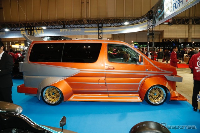 日本自動車大学校NATSブギ☆グランド(東京オートサロン2018)