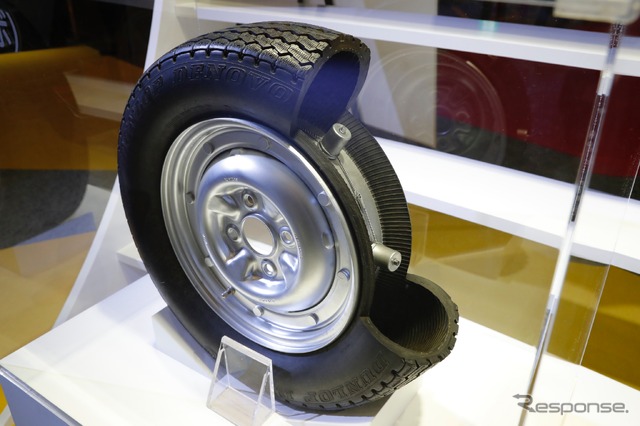 ダンロップ(東京オートサロン2018)