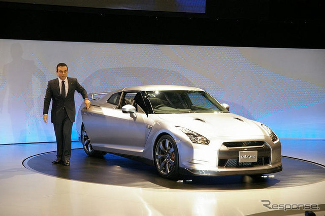 【東京モーターショー07】日産ゴーン社長、GT-R は情熱の証