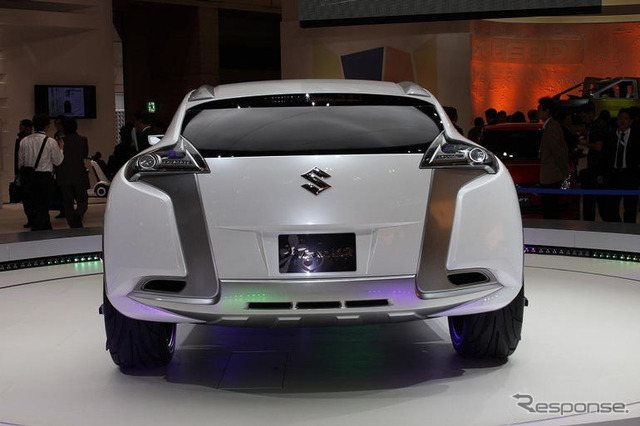 【東京モーターショー07】写真蔵…こんどはSUVテイスト、スズキ Kizashi2