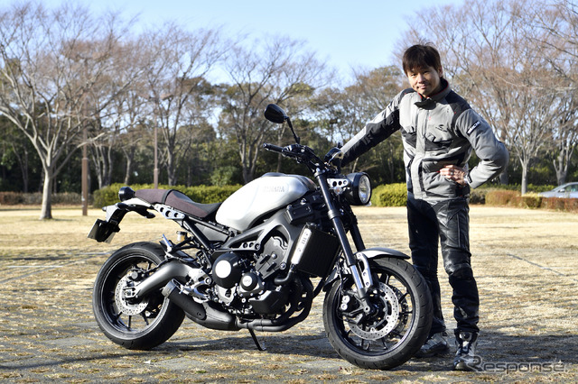 ヤマハ XSR900