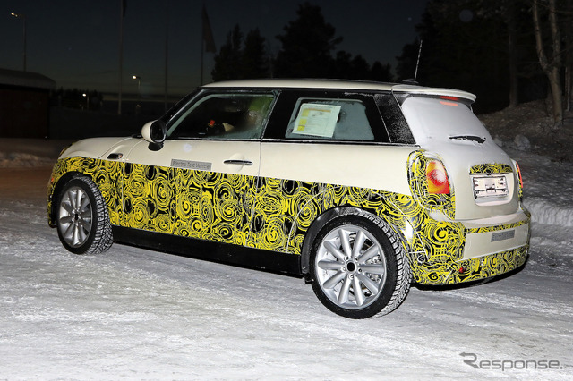 MINI E(仮称)に設定される「S」モデルのプロトタイプ スクープ写真