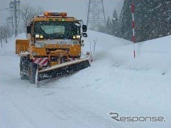 除雪トラック